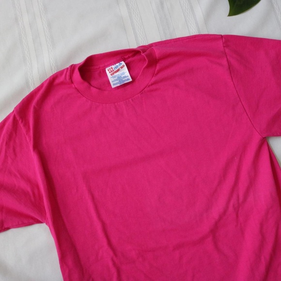 Hot pink blank single stitch t-shirt - Picture 3 of 6